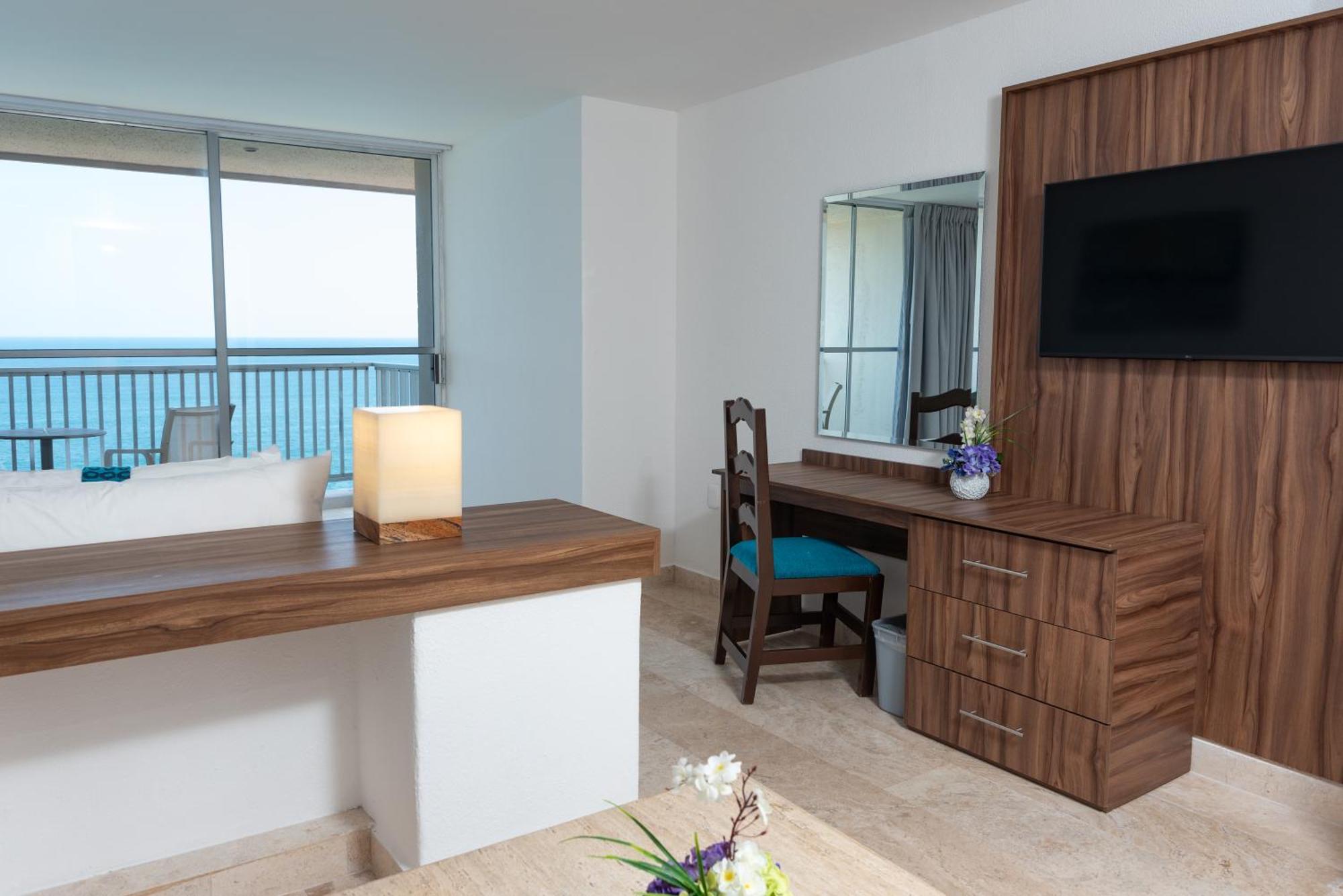 Ritz Acapulco All Inclusive Eksteriør bilde A room at the hotel