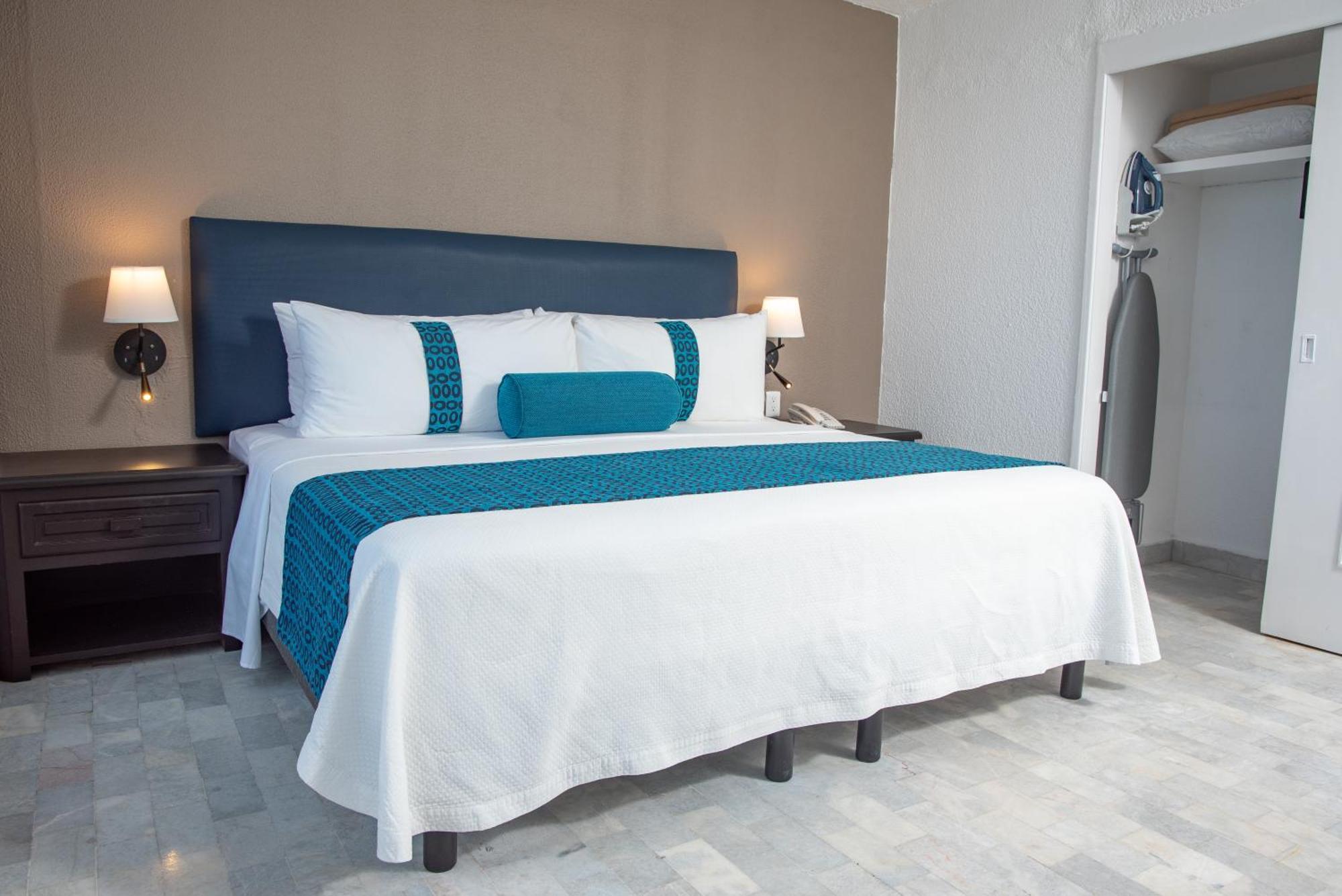 Ritz Acapulco All Inclusive Eksteriør bilde A bed